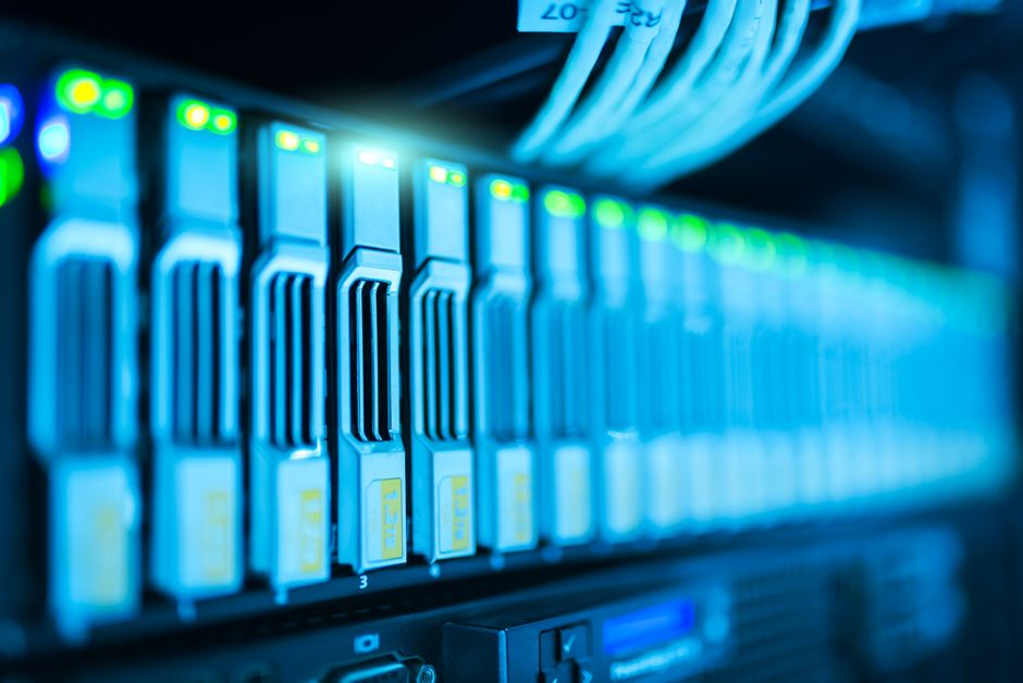 Proxmox LVM-thin over iSCSI without a native storage plugin