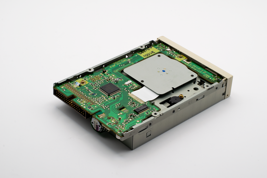 How to move a raw disk image from LVM-thin storage in Proxmox