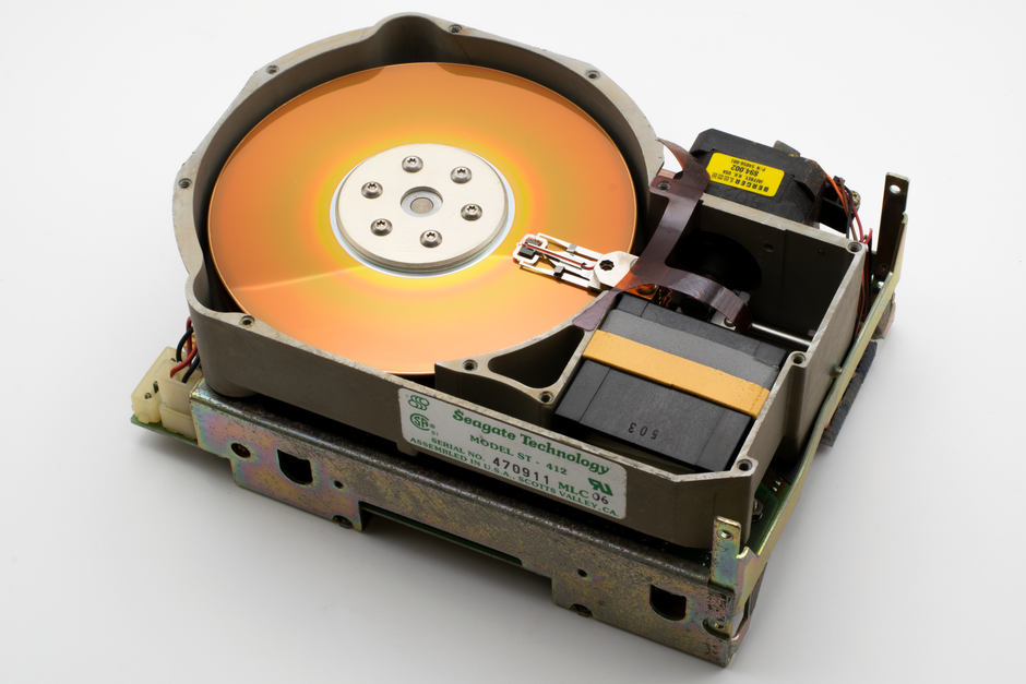 Proxmox add USB stick image as ISO: import a ready-made .img with qm importdisk